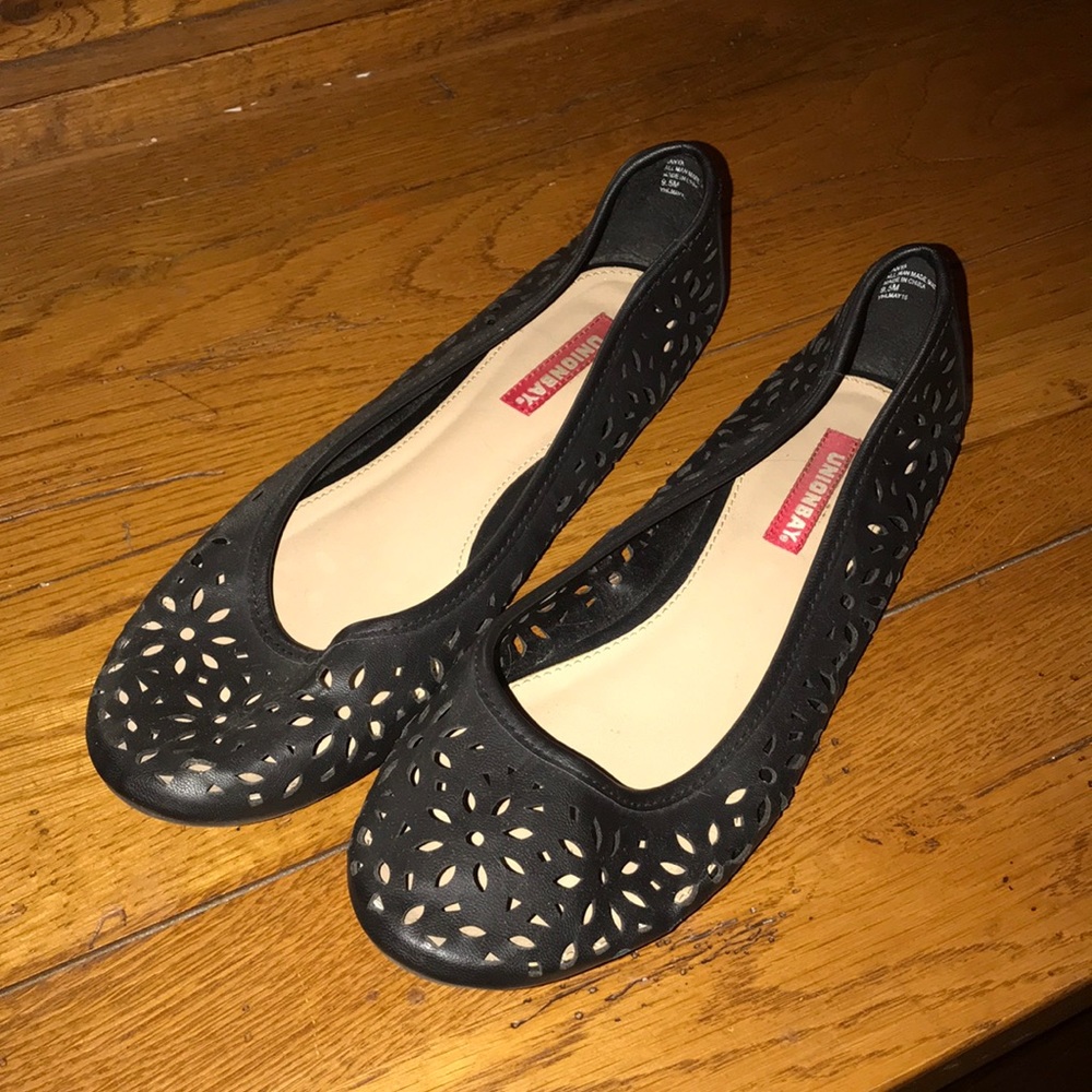 Ballet flats